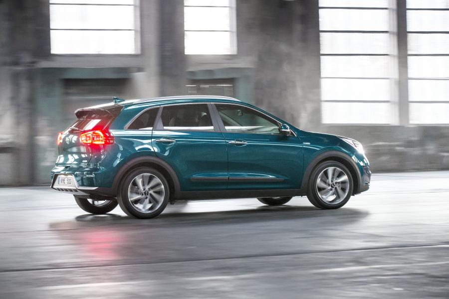  Kia Niro 2016 года  (WW) (фото 13 из 40)